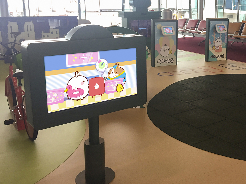 Molang_Airport_OK.jpg