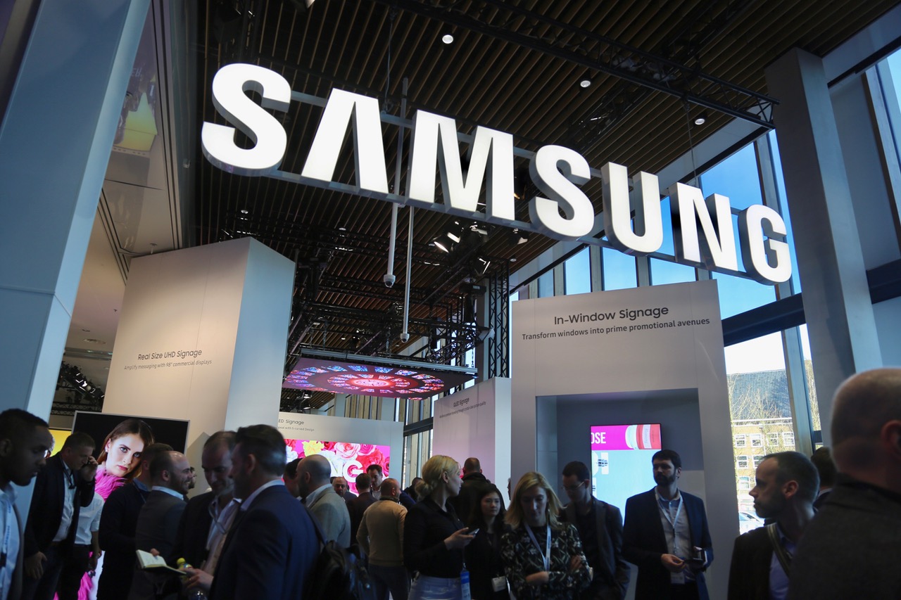SamsungNK-M16A1022-2.jpeg