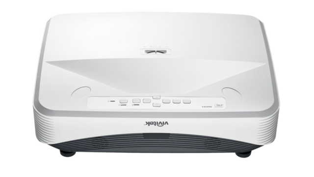 Vivitek DH765Z-UST, un vidéoprojecteur laser Full HD à ultra-courte focale. © Vivitek