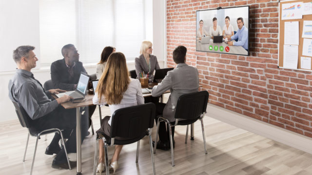 Mosaic Connect Box de NEC propose trois nouvelles solutions de réunions interactives © DR