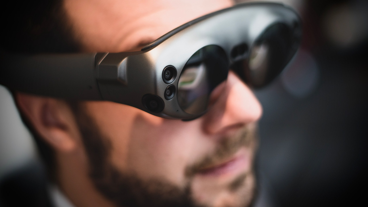 Télétravail et innovations IA/AR : 3 questions à Hendrik Witt de TeamViewer © Photo by Bram Van Oost on Unsplash