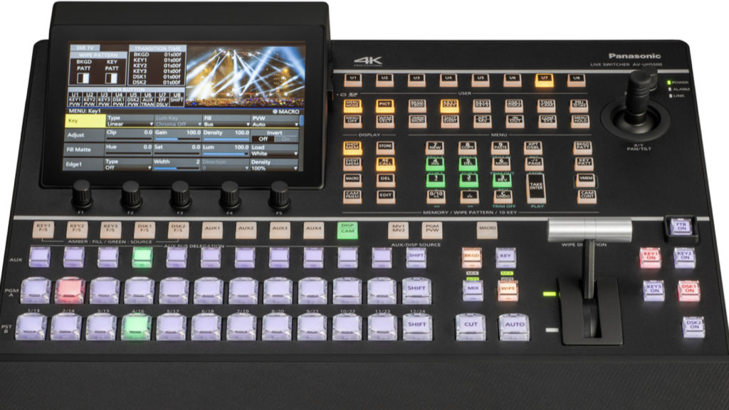 La production live 4K pour tous avec le mélangeur Panasonic AV-UHS500 © DR