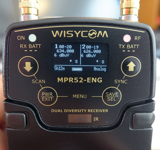 Le Wisycom MPR 52 ENG, un récepteur double compact adapté aux caméscopes de poing. © Benoît Stefani