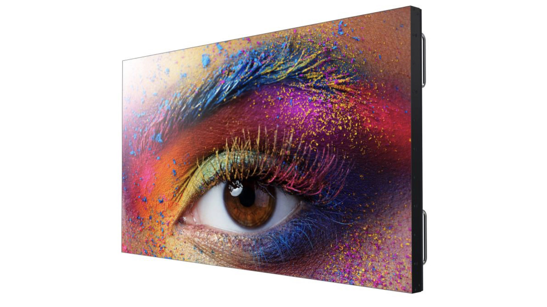 Des murs vidéo performants et accessibles avec le nouvel écran LCD Christie Ultra © DR