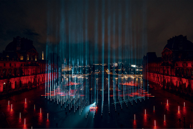 Tout s’est arrêté : mappings, expos… Même les concerts ont dû basculer en distanciel, comme David Guetta au Louvre, en décembre 2020. © S Group