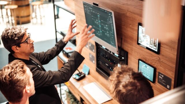 Adam Hall Group à l’ISE 2026 : les réseaux audiovisuels parlent le même langage