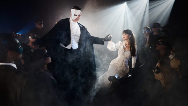 LD Systems équipe Masquerade, la comédie musicale immersive de Broadway