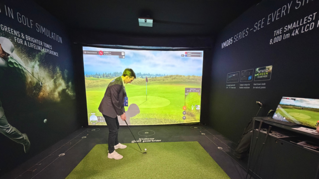 ISE 2026 : Panasonic met en situation son nouveau vidéoprojecteur 4K VMQ85