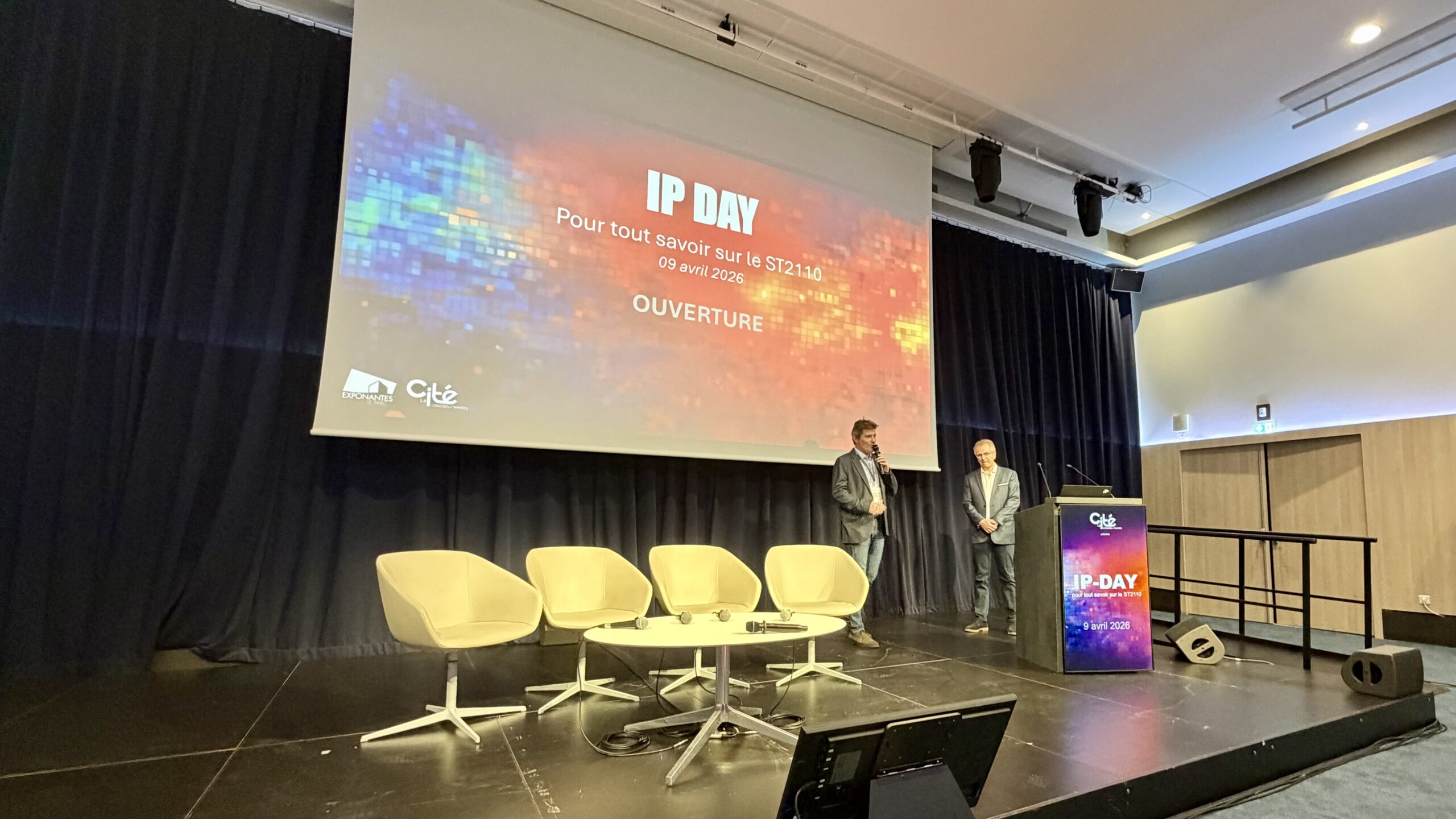Philippe Guillet ( Cité des Congrès de Nantes ) et François Gazagnes ( Manganelli Technology ) présentent le dispositif technique et le programme de la journée
