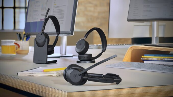 casques professionnels Jabra Evolve3 pour reunions hybrides et IA vocale-Sonovision